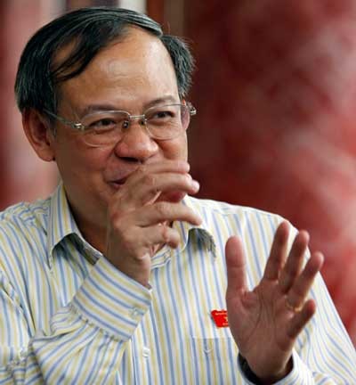Ông Đinh Xuân Thảo, Viện trưởng Viện nghiên cứu lập pháp của Quốc hội (đại biểu Quốc hội TP Hà Nội)